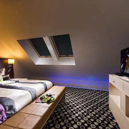 Bo33 Family & Hotell Budapest