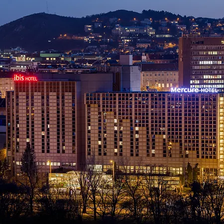 Hotel Ibis Castle Hill