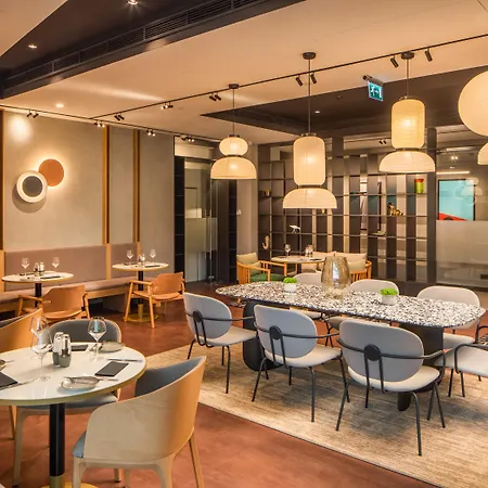 Hotel Crowne Plaza By Ihg Budapest