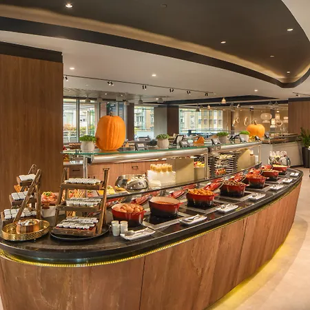 Crowne Plaza By Ihg Hotel