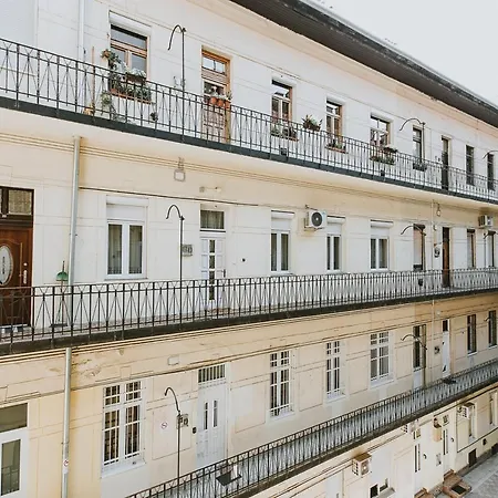 Folk 60sm Spacious And Bright Budapest