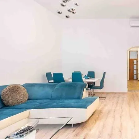 Blue Diamond Apartment