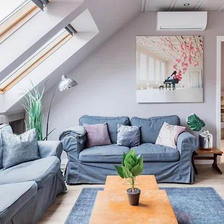 Sunny And Penthouse With Private Garage * Budapeszt