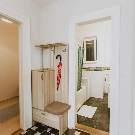 Apartment Folk 60sm Spacious And Bright Budapest