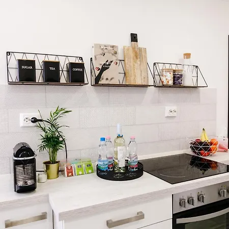 Apartment Hidden Gem At Center Next To Gozsdu Garden And Synagogue Budapest