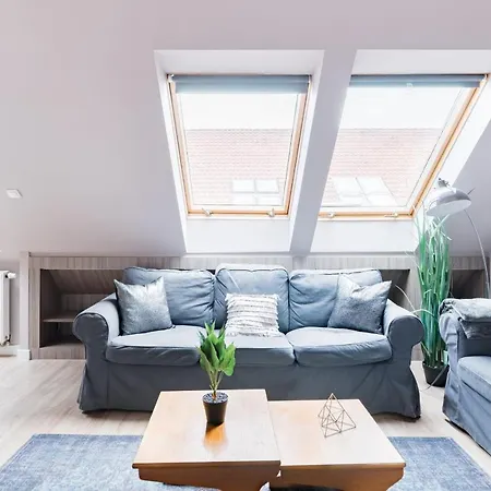 Apartament Sunny And Penthouse With Private Garage Budapeszt
