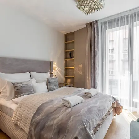 Aparthotel Emerald Luxury Downtown With Free Sauna & Gym Budapest