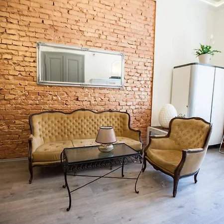 Apartment N42 By Small *