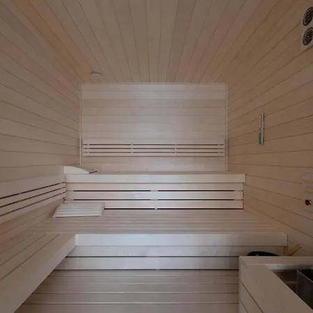 Emerald Luxury Downtown With Free Sauna & Gym Budapest