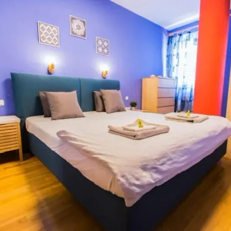 Super Modern At Gozsdu Passage Apartment Budapest