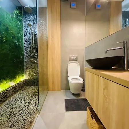 Designer Studio W/xl Balcony * Budapesta
