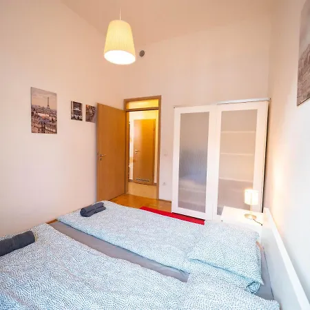 Apartment Cozy With Garage At Gozsdu Passage Budapest