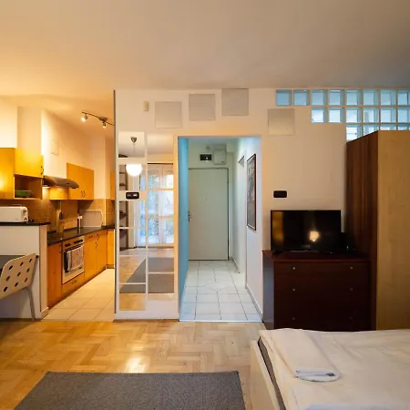 Super Cute With Terrace Next To Gozsdu Passage Apartment