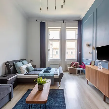 Apartment Deluxe Downtown By Elisabeth *