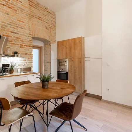 Apartment Deluxe Downtown By Elisabeth *