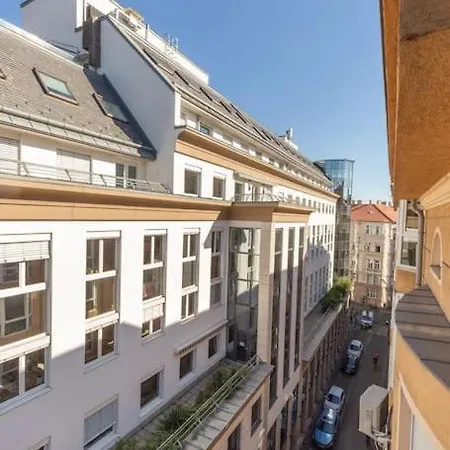 Apartment S22
