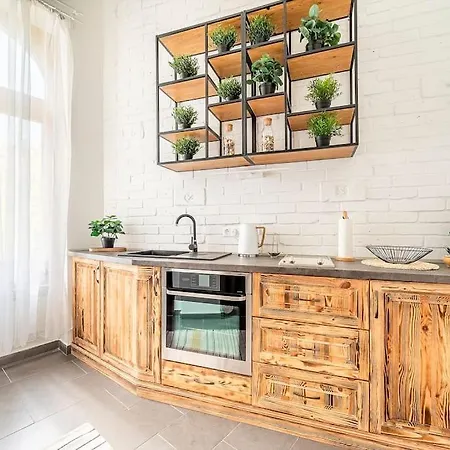 Brendon Design Apartment *