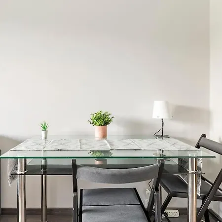 Lovely 1 Bedroom Flat - Gazdagret Apartment *