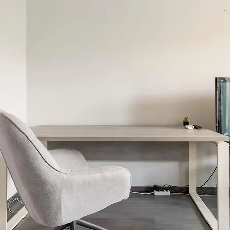Apartment Lovely 1 Bedroom Flat - Gazdagret Budapest