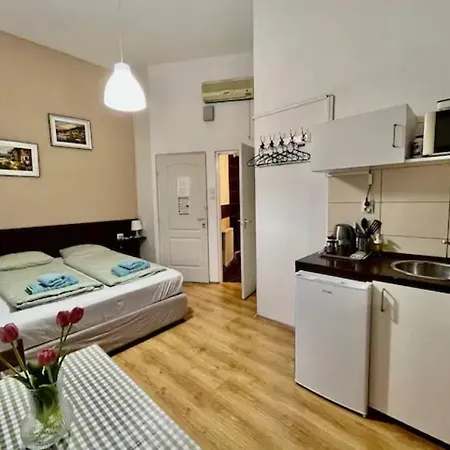 A13 Parliament Sunflower Cozy Appartamento *