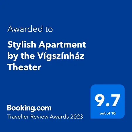 Stylish By The Vigszinhaz Theater Apartment *