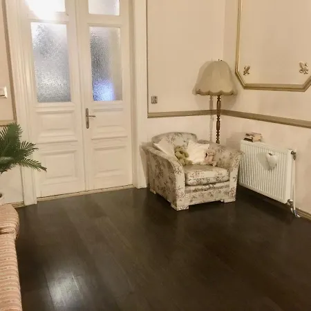 Secession Luxury Apartment Budapest