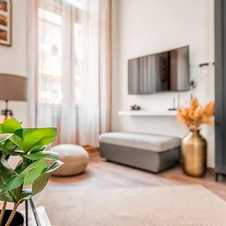 Apartment Brendon Design *