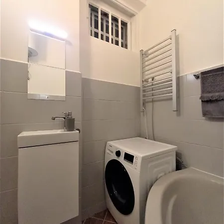 Apartment Quiet And Private Studio In The Center Budapest
