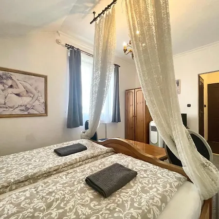 Luxi Romantik