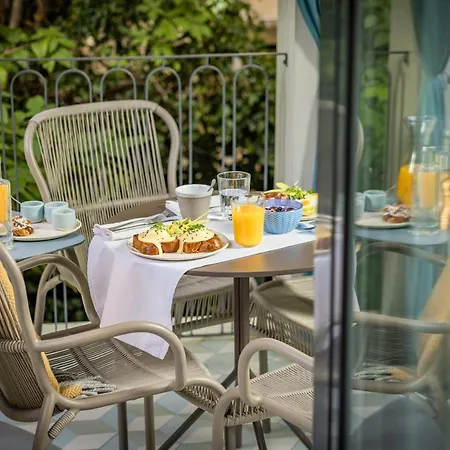 Bagatelle Gardenhouse Budapest