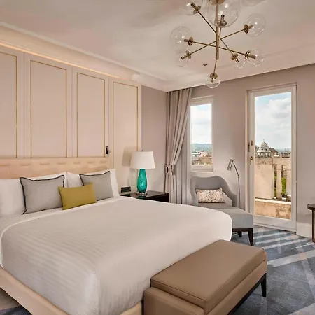 Al Habtoor Palace Budapest, Preferred & Отель