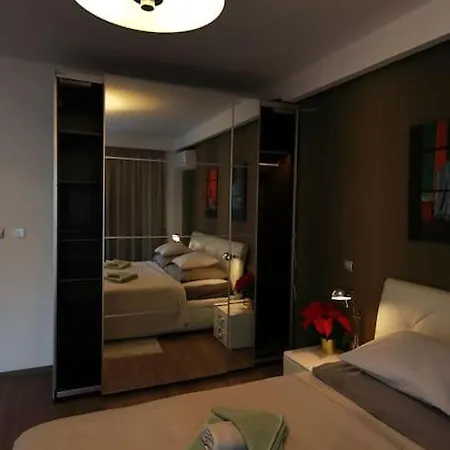 360 Panorama • Rooftop Jacuzzi • Downtown Luxury Apartman *