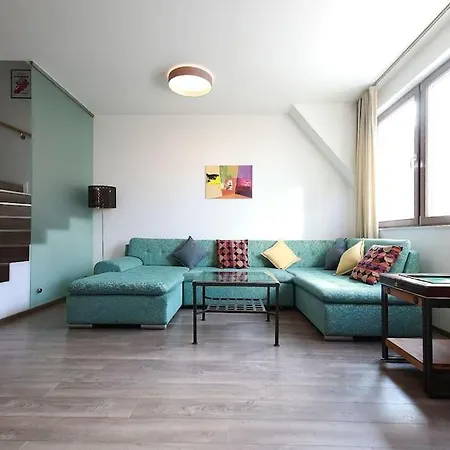 360 Panorama • Rooftop Jacuzzi • Downtown Luxury Apartman