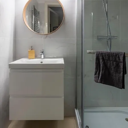 Deluxe Cozy In The Heart Of Apartment Budapest