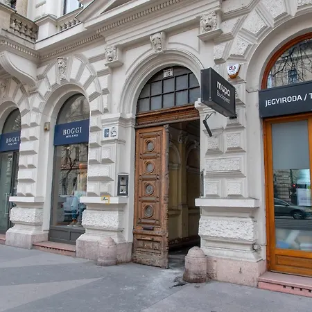Andrassy Heritage * Budapest