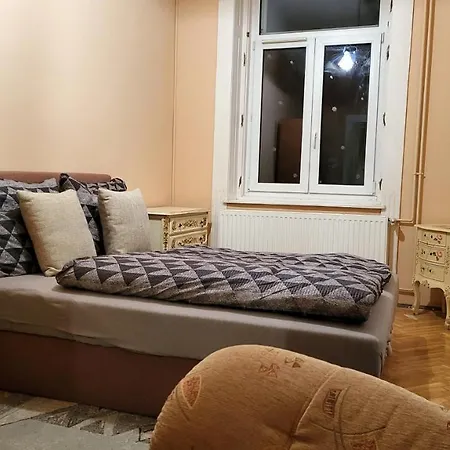 Apartment Eclectic Big Budapest