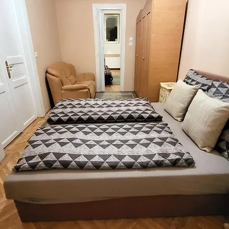 Apartment Eclectic Big Budapest
