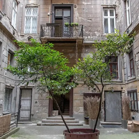 Andrassy Heritage Apartment Budapest