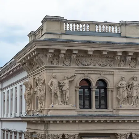 Andrassy Heritage * Budapest