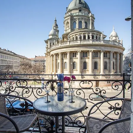 Apartment Luxury Basilika Breathless View-need Reservation For Free Parking Budapest