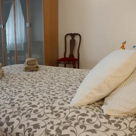 Vazquez City Center Confortable Flat דירה