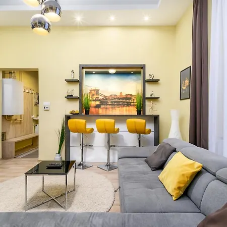 Downtown Deluxe-two Bedroom With Sauna Appartamento Budapest