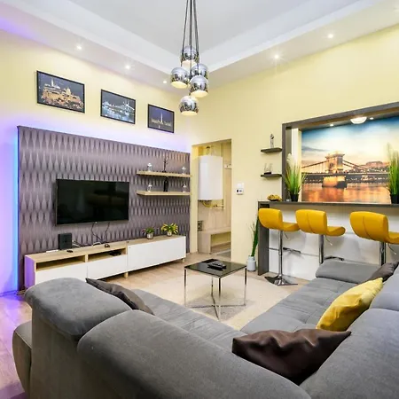 Appartamento Downtown Deluxe-two Bedroom With Sauna Budapest
