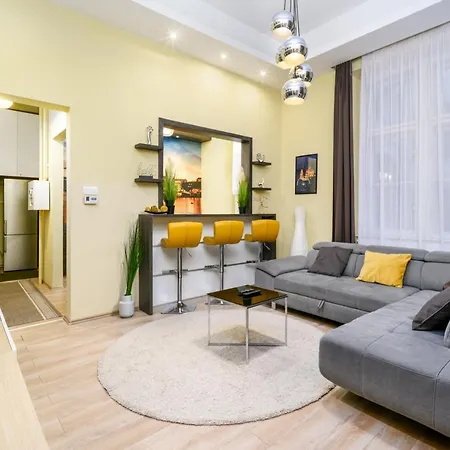 Downtown Deluxe-two Bedroom With Sauna Appartamento