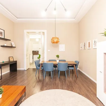 Spacious Luxury At The Heart Of *