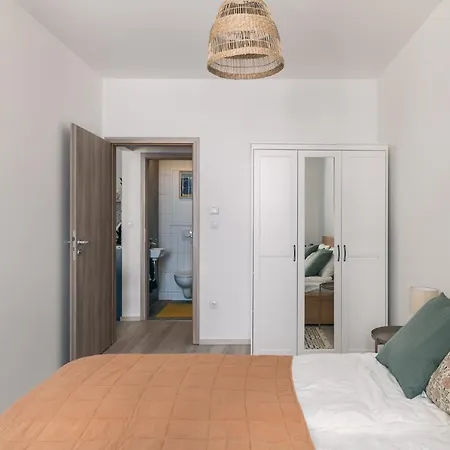 Corvin With Balcony And Ac Apartmán Budapešť