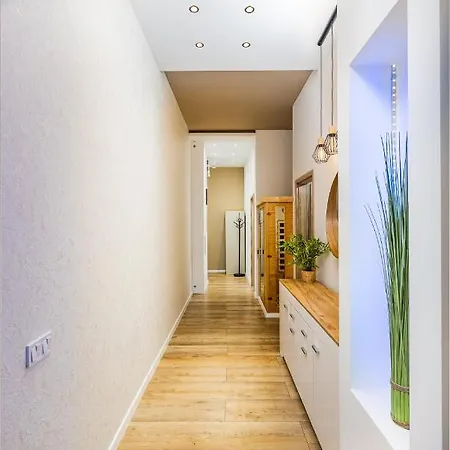 Csengery Deluxe With Balcony * Budapest