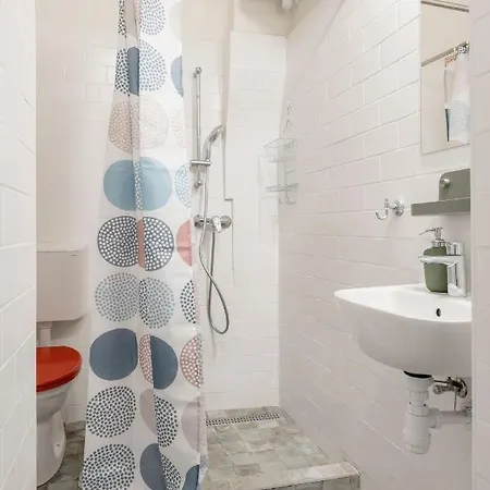 Stylish & 2br