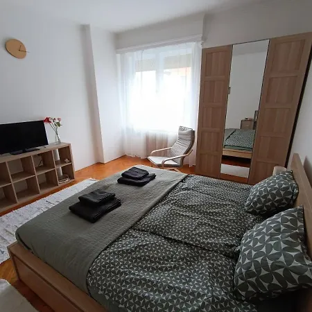Baratsagos, Csendes, Napfenyes Lakas. Apartment *