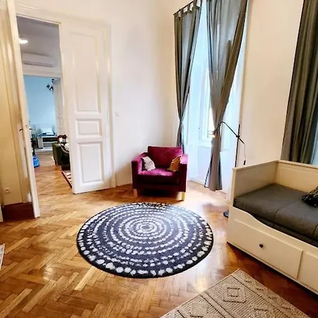 Travelers Award Winning Place In The Heart Of Kamilla Apartmán *